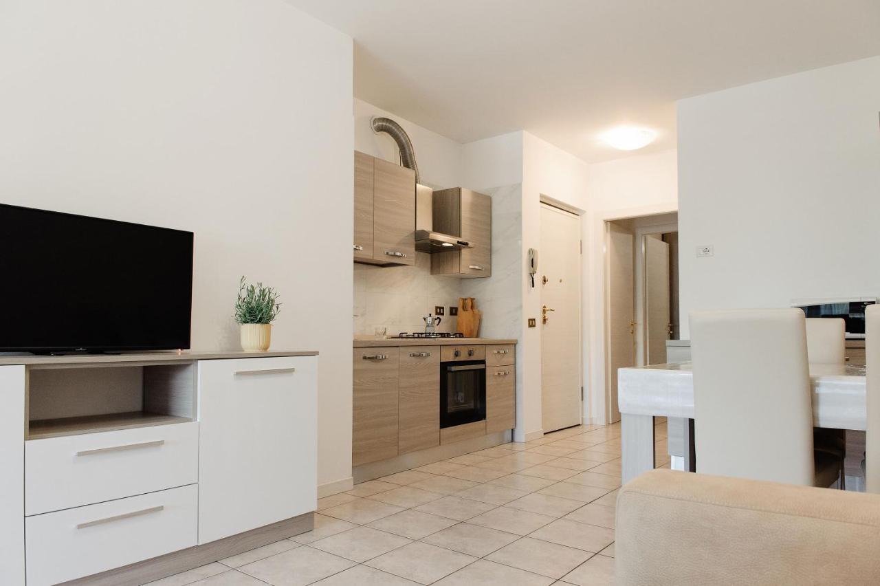 Appartamento Afrodite Desenzano del Garda Eksteriør billede